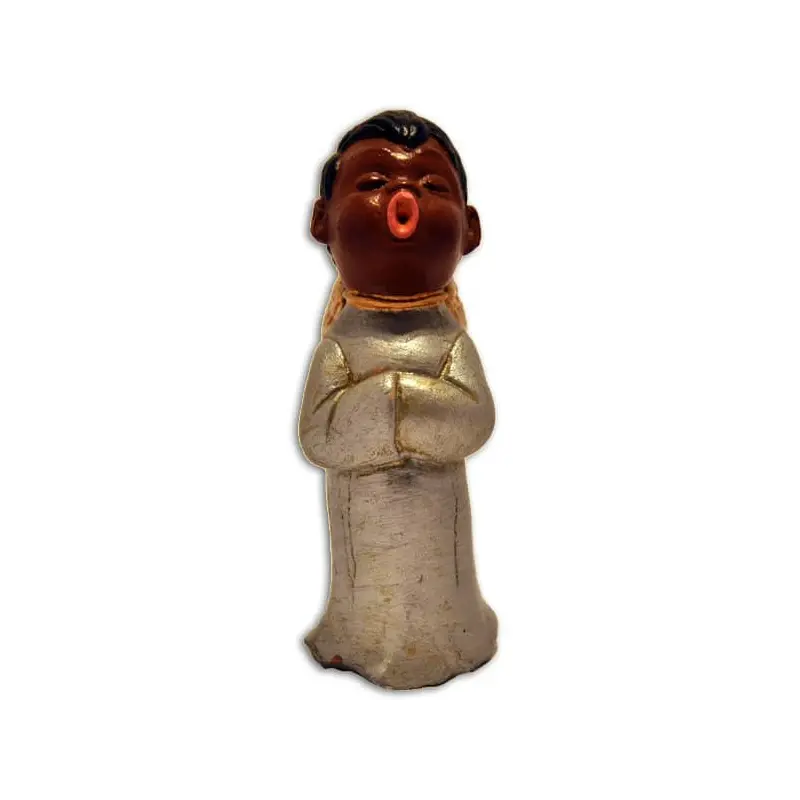 Figurine ange choriste bras croisés, de face, en robe argentée, la bouche ouverte