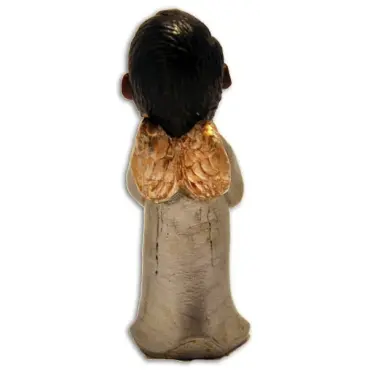 Le choriste argent prière vu de dos : cheveux noirs, petites ailes dorées en relief