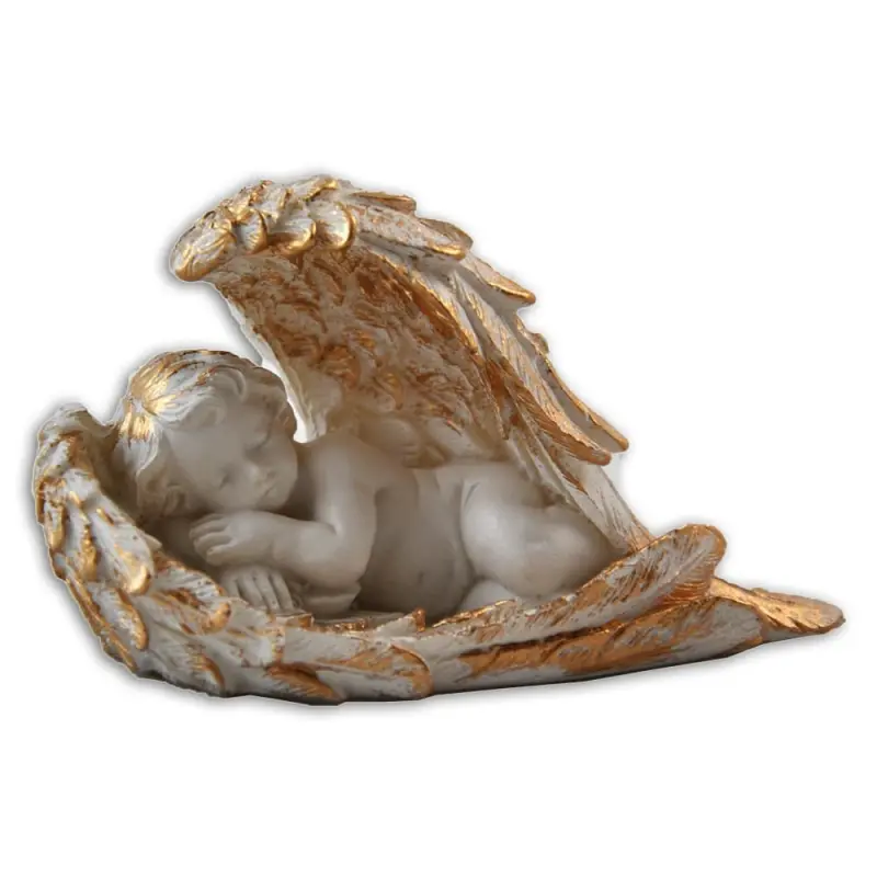 Figurine d'ange de baptême endormi, la joue sur la main, sous une aile dorée dressée à droite