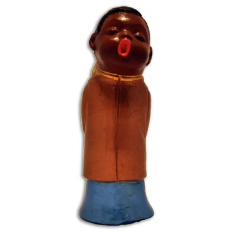 Statuette ange choriste cuivré et bleu de face, peau foncée, bouche ouverte en rond
