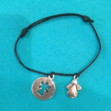 Bracelet « You are my special angel » sur cordon noir, médaille ajourée et petit ange argenté