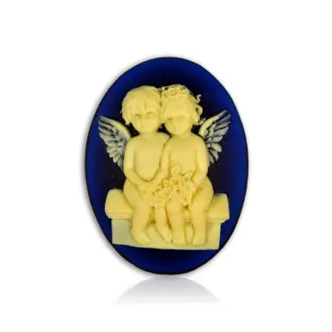 Broche camée « Les Amoureux » bleu nuit, vue de face